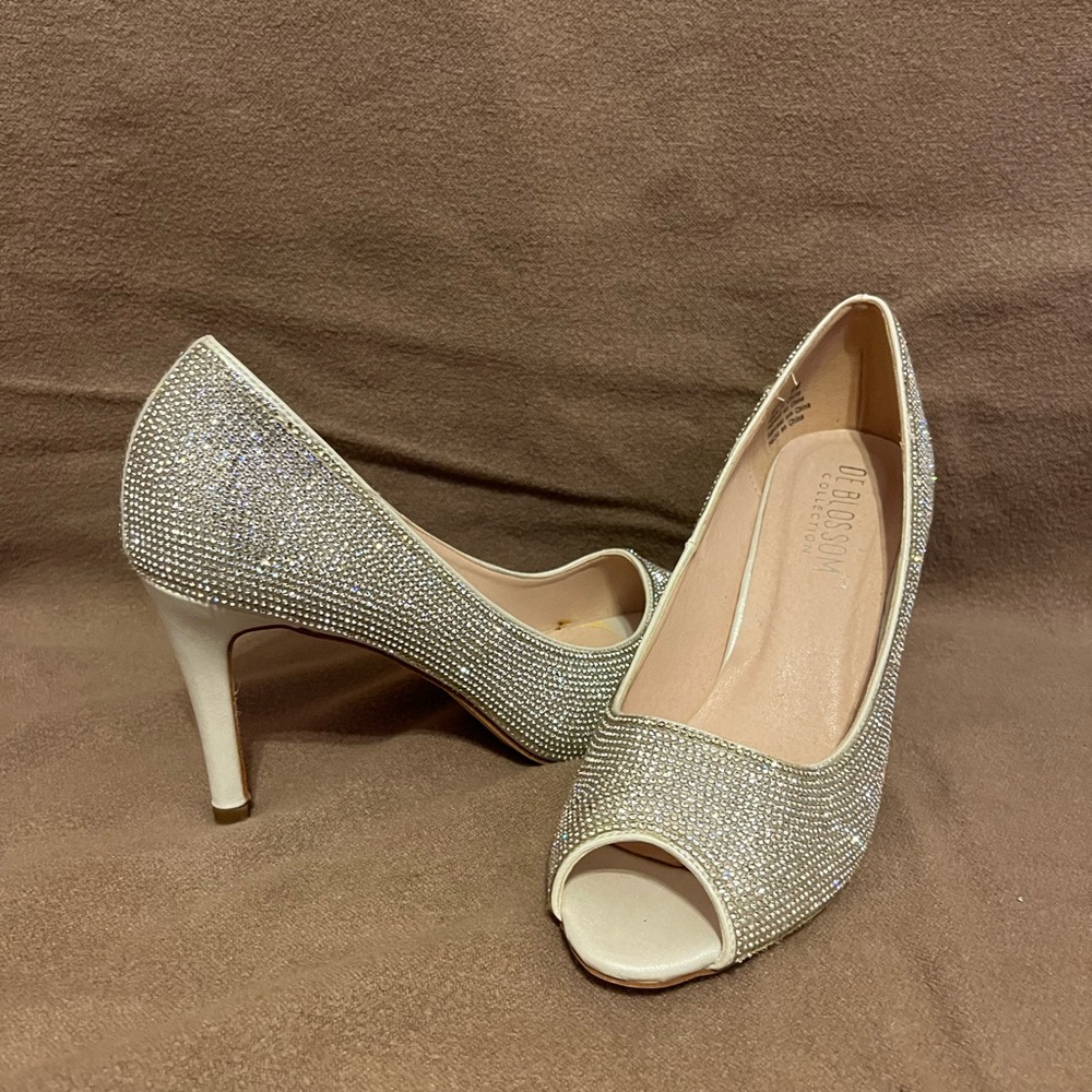 Glitter Peep Toe Heels - Silver & White